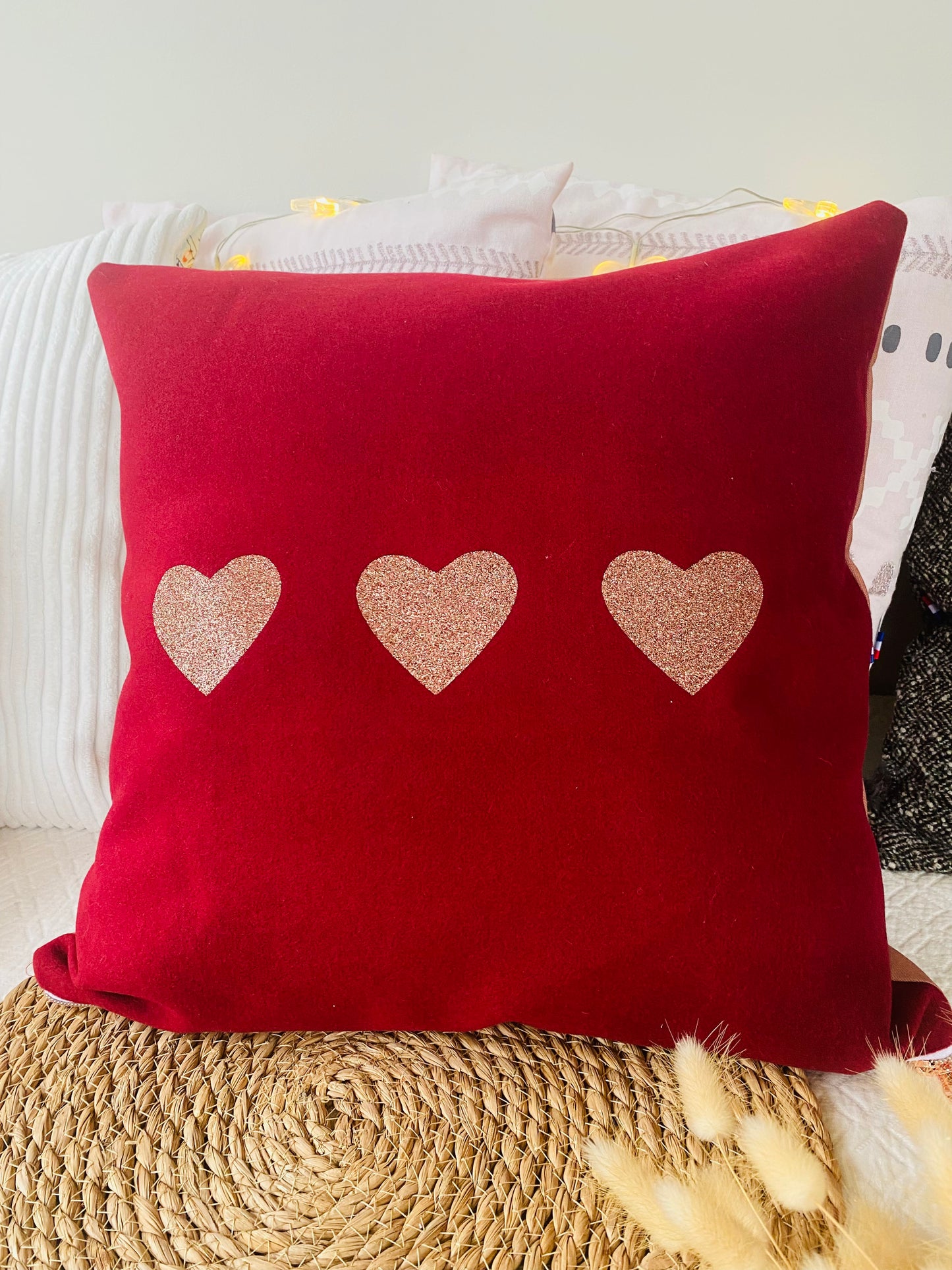 Coussin cœurs brillants