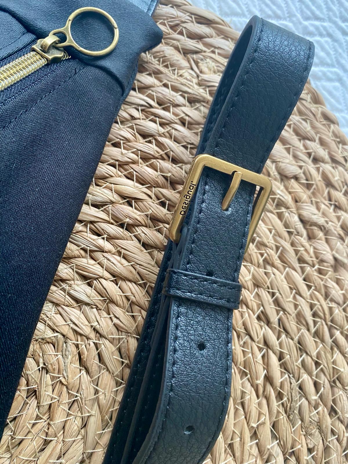 Sac ban. noir up. - sangle amovible - adopté