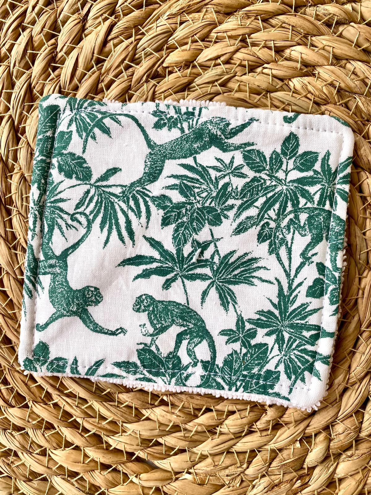 Lingettes démaquillantes carrées
