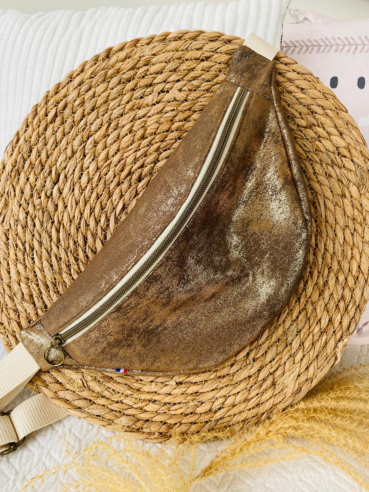 Sac banane suédine brillante