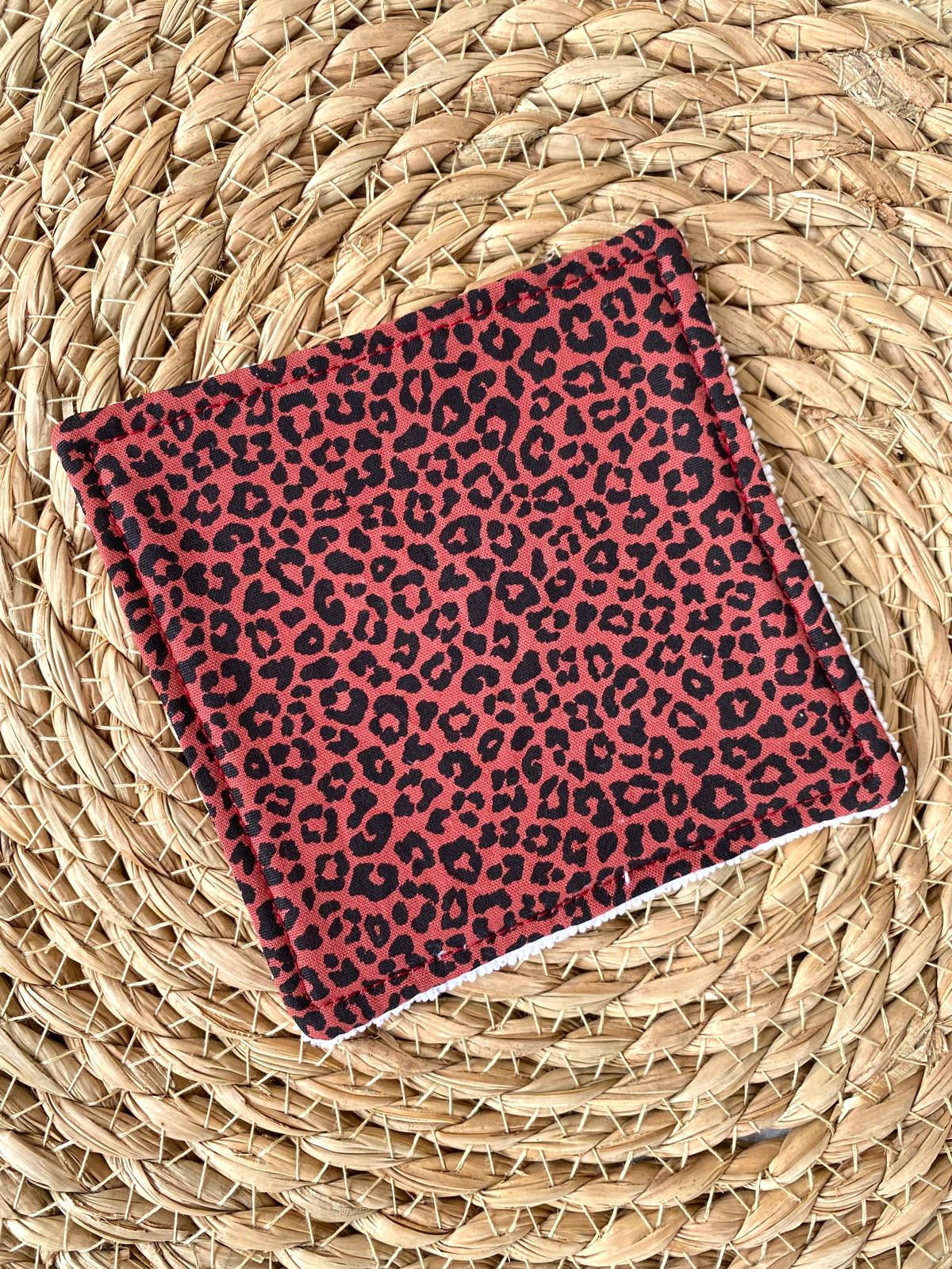 Lingettes démaquillantes carrées