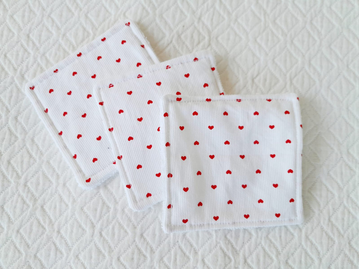 Lingettes démaquillantes carrées