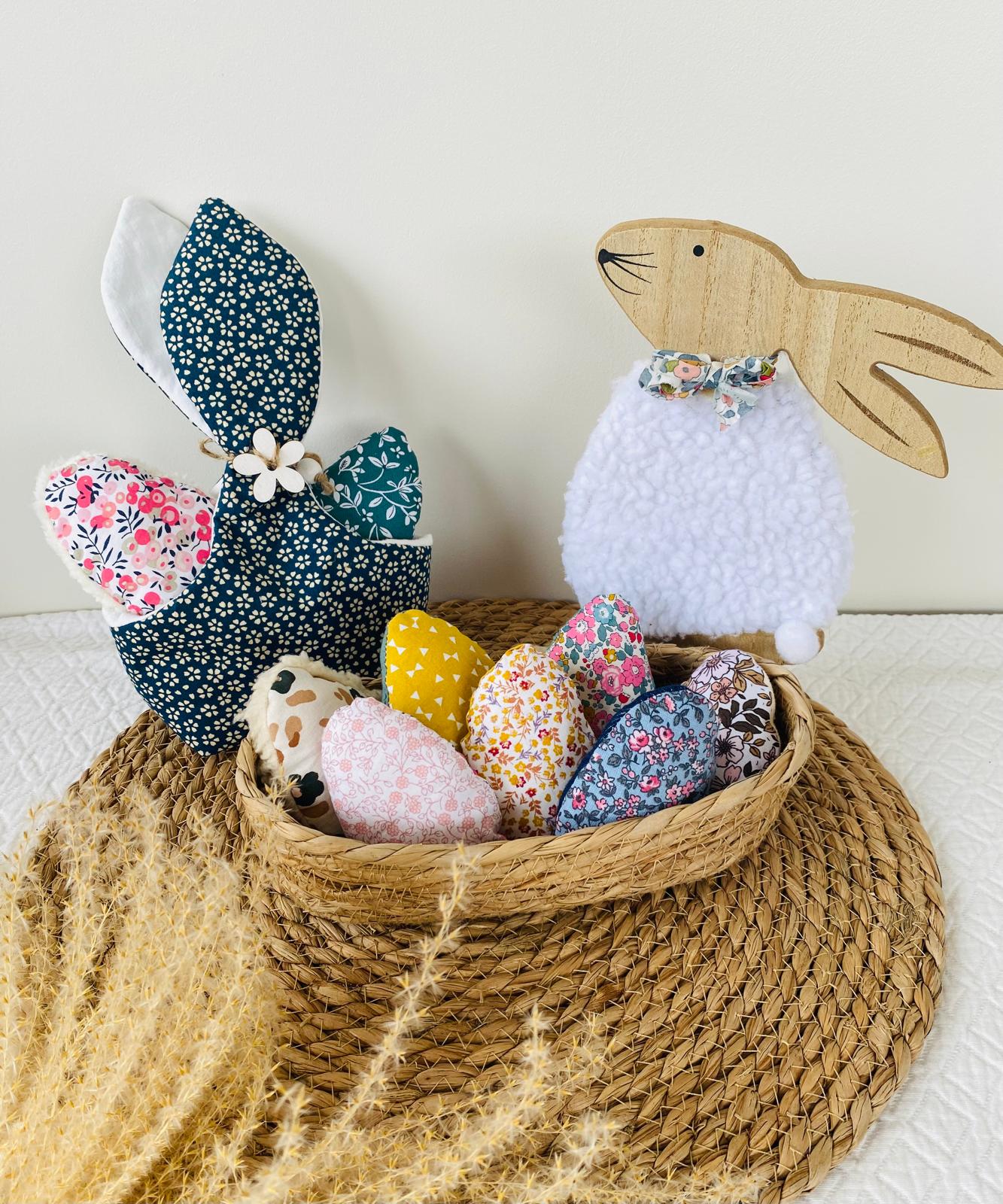 Oeufs de Pâques en tissu