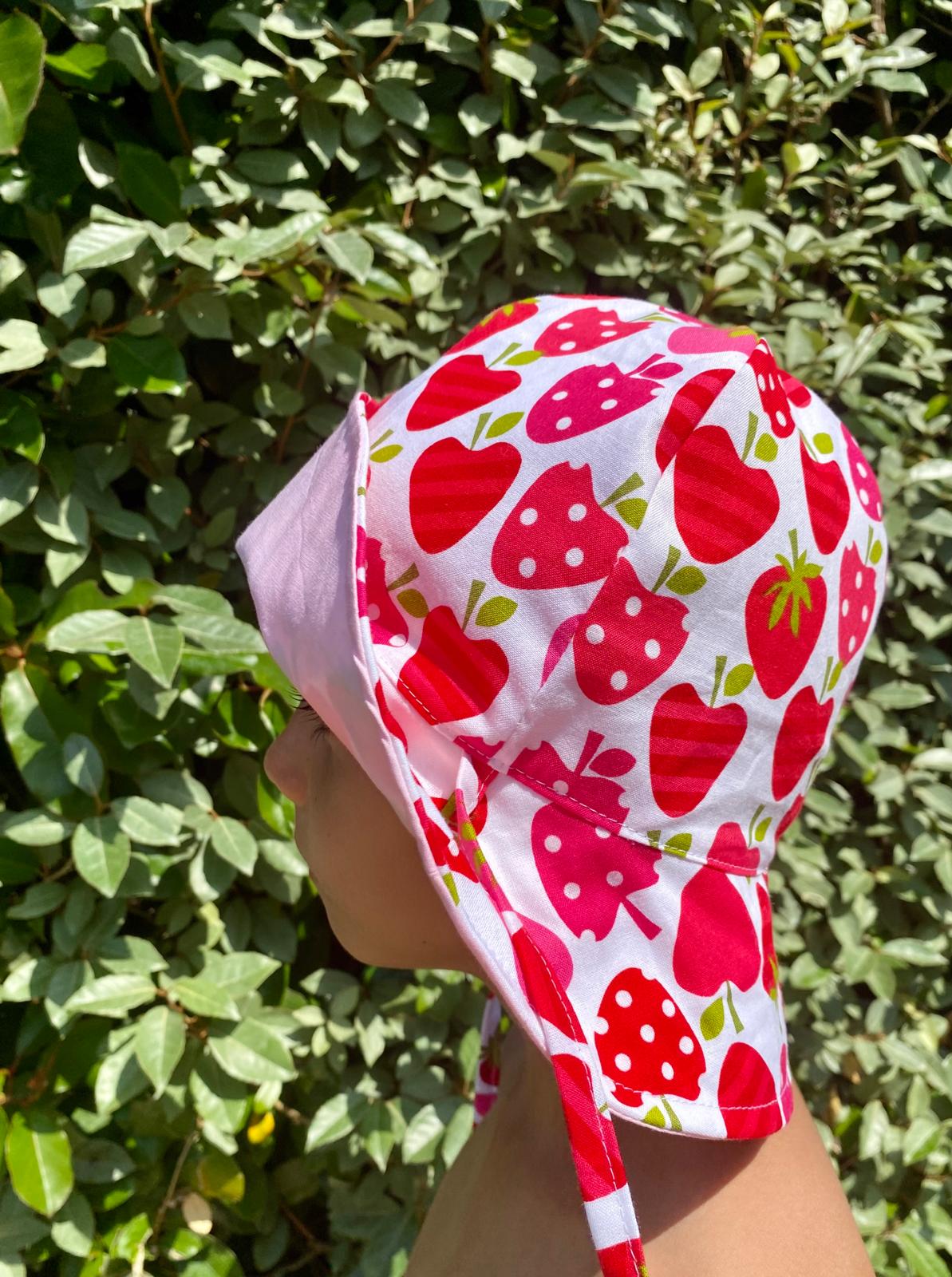 Chapeau réversible 4-10 ans