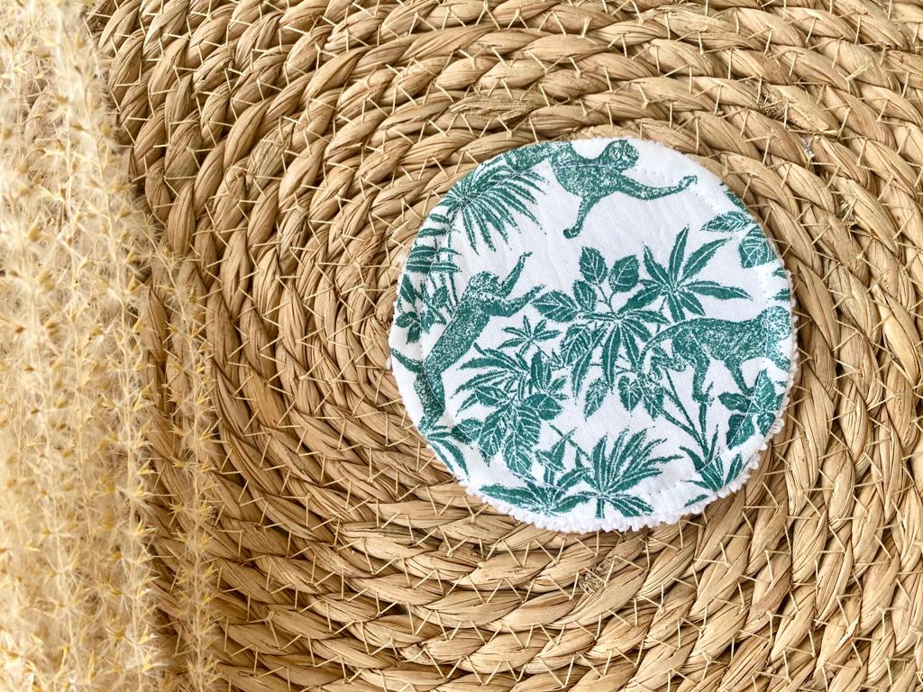 Lingettes démaquillantes rondes