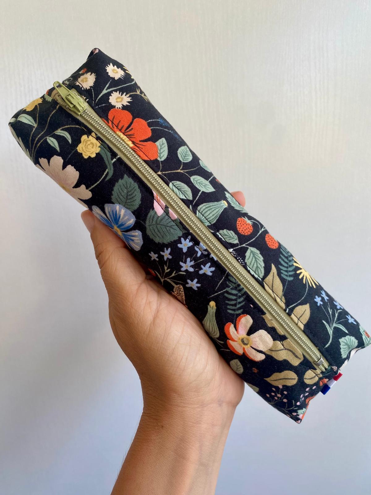 Trousse Rifle Strawberry Fields noir