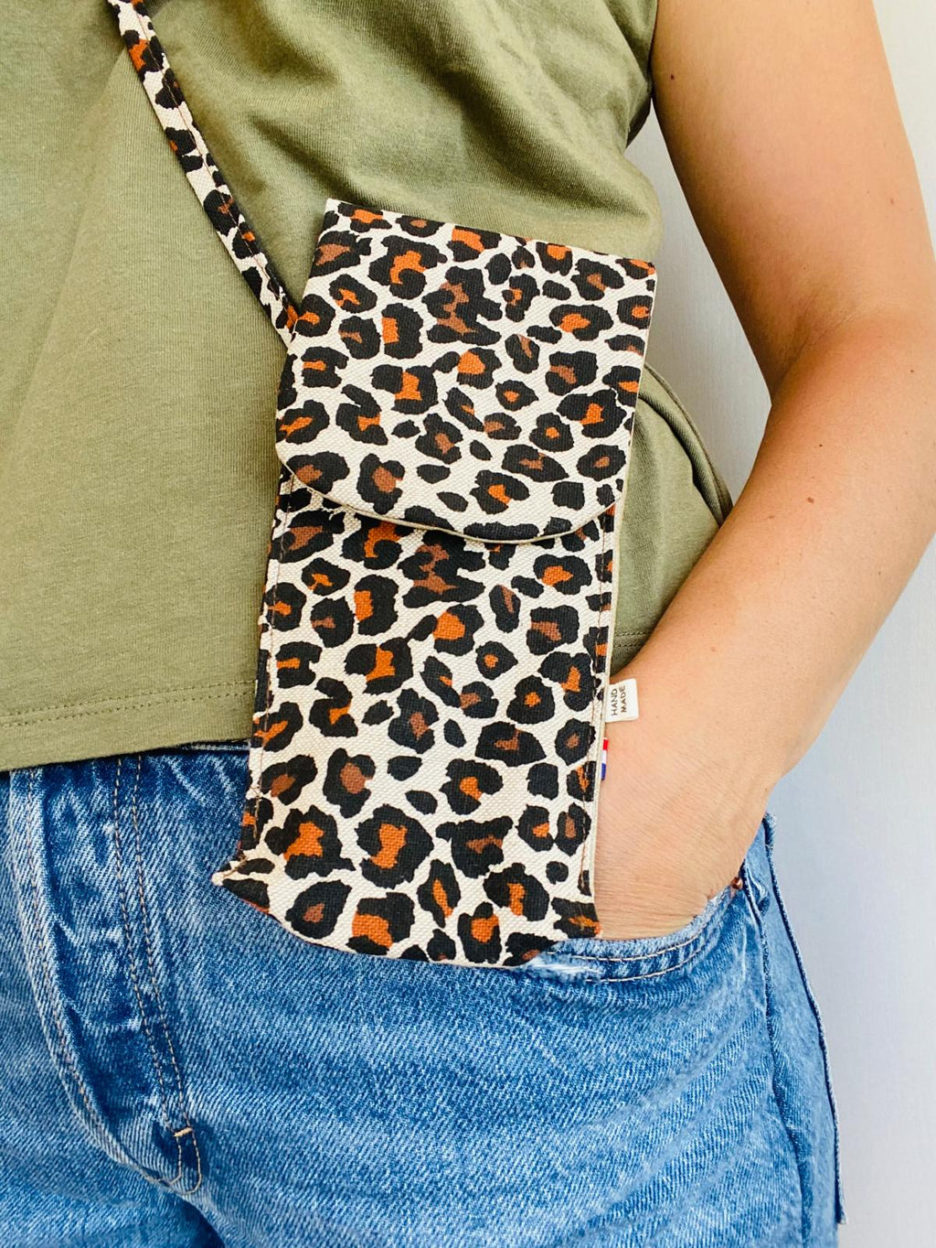 Grande housse/pochette/étui de téléphone portable léopard fait main