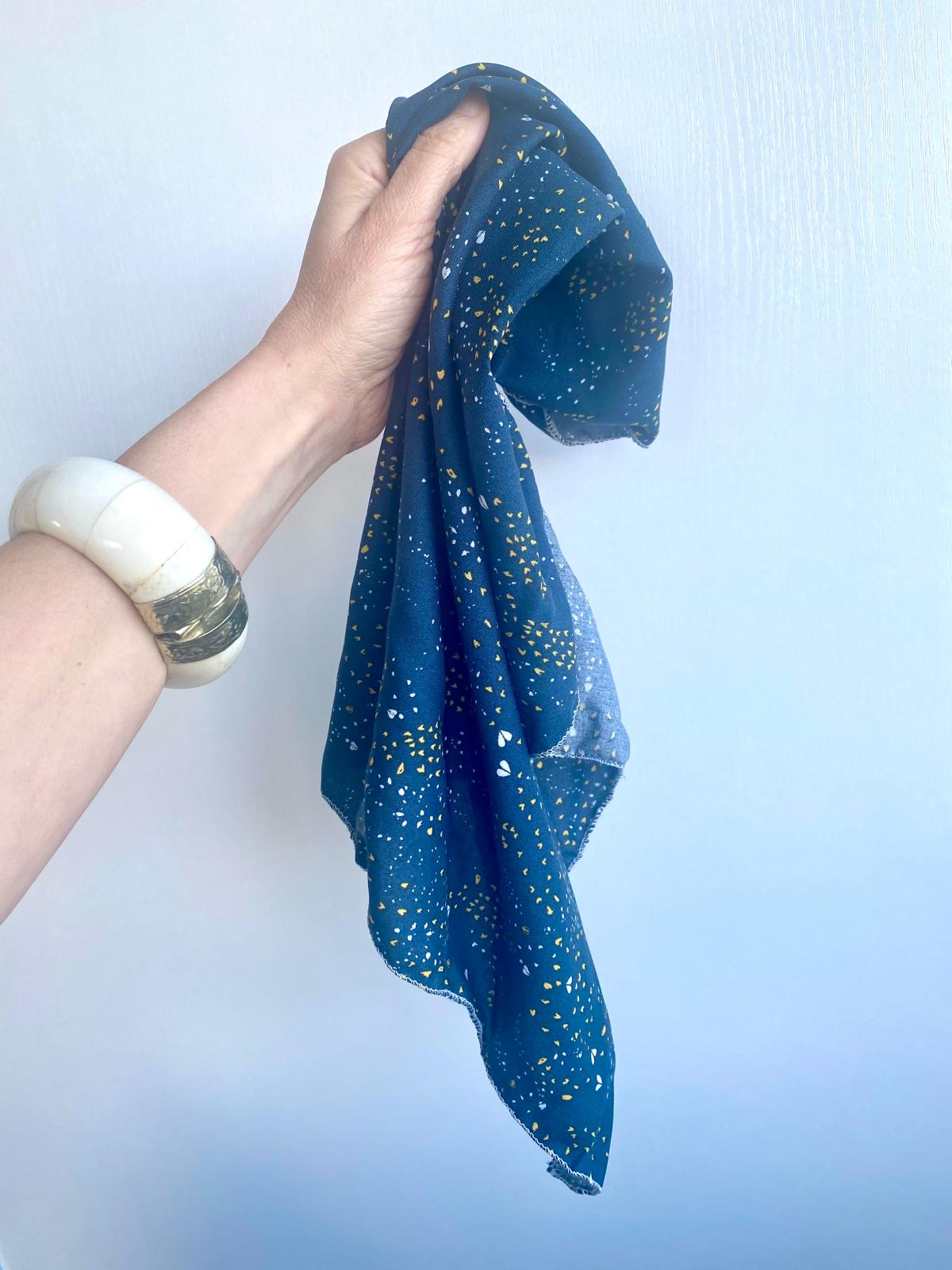 Foulard carré fait main 50x50 – coton/viscose léger – style bohème chic – accessoire cheveux & sac