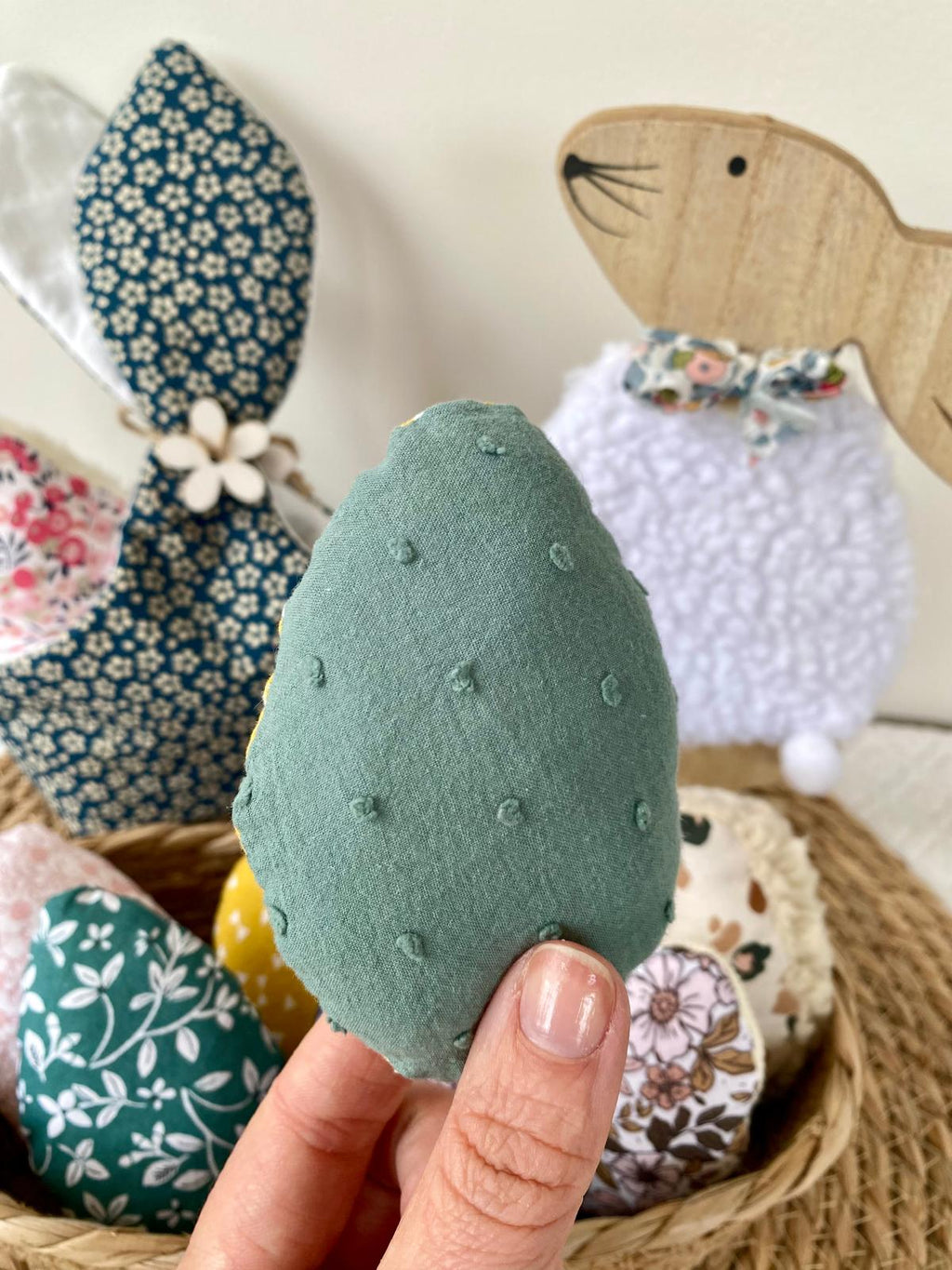 Oeufs de Pâques en tissu