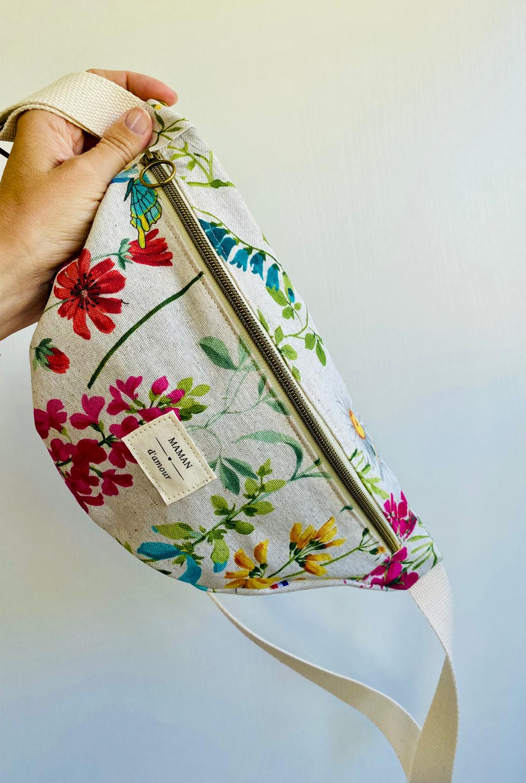 Sac banane fleuri "maman d'amour"