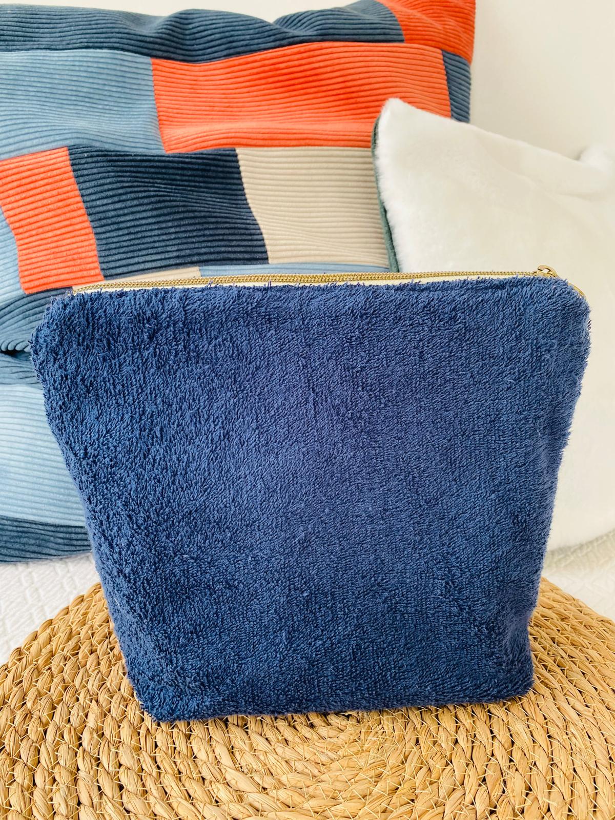 Trousse de toilette éponge