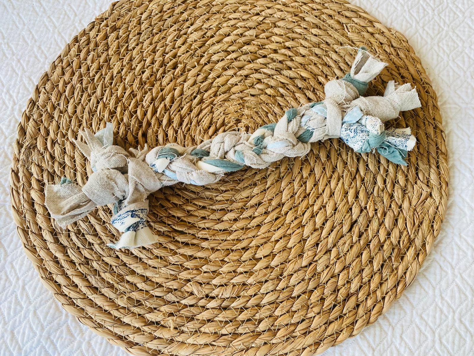 Jouet pour chien - Tresse nouée upcyclée