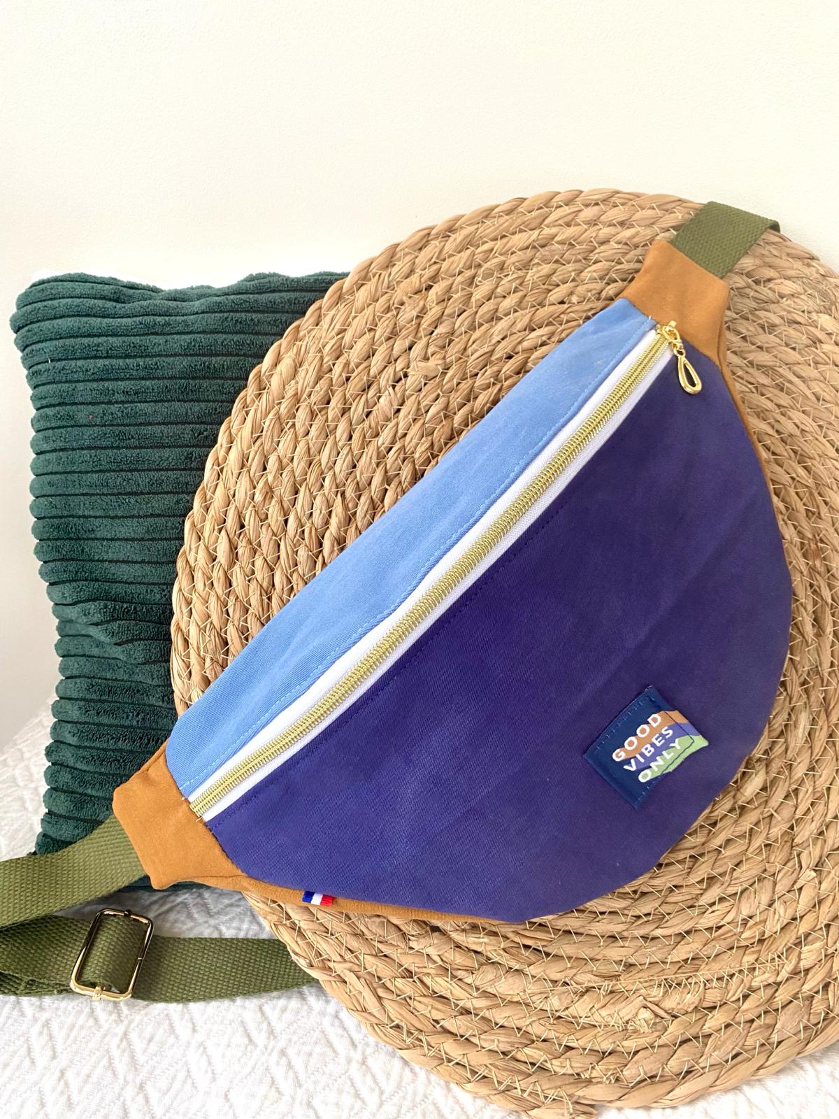 Sac banane tricolore good vibes upcyclé