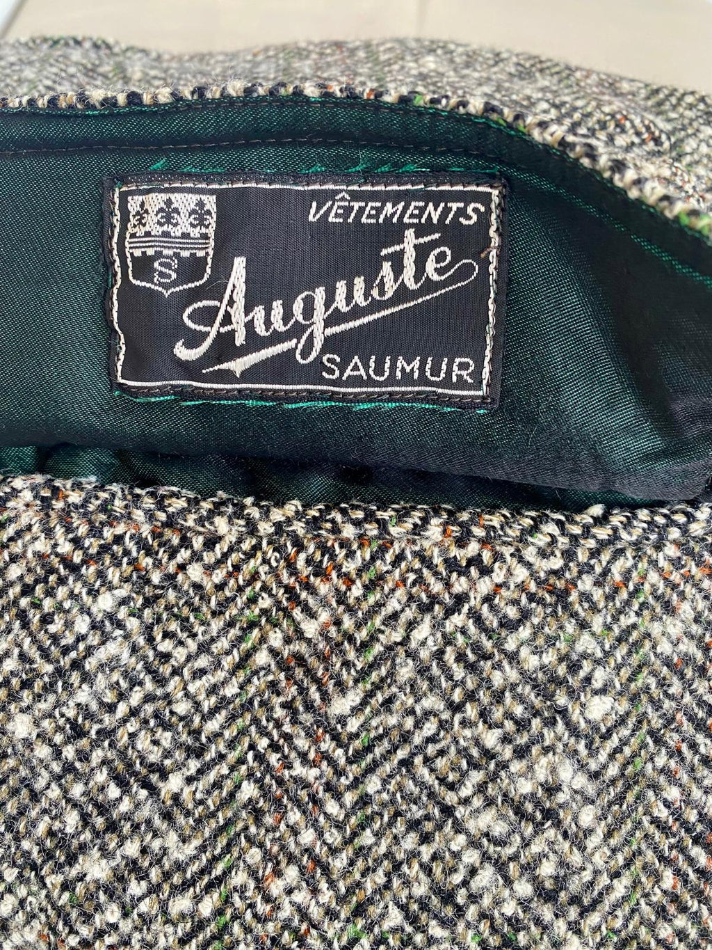 Coussin Auguste upcyclé