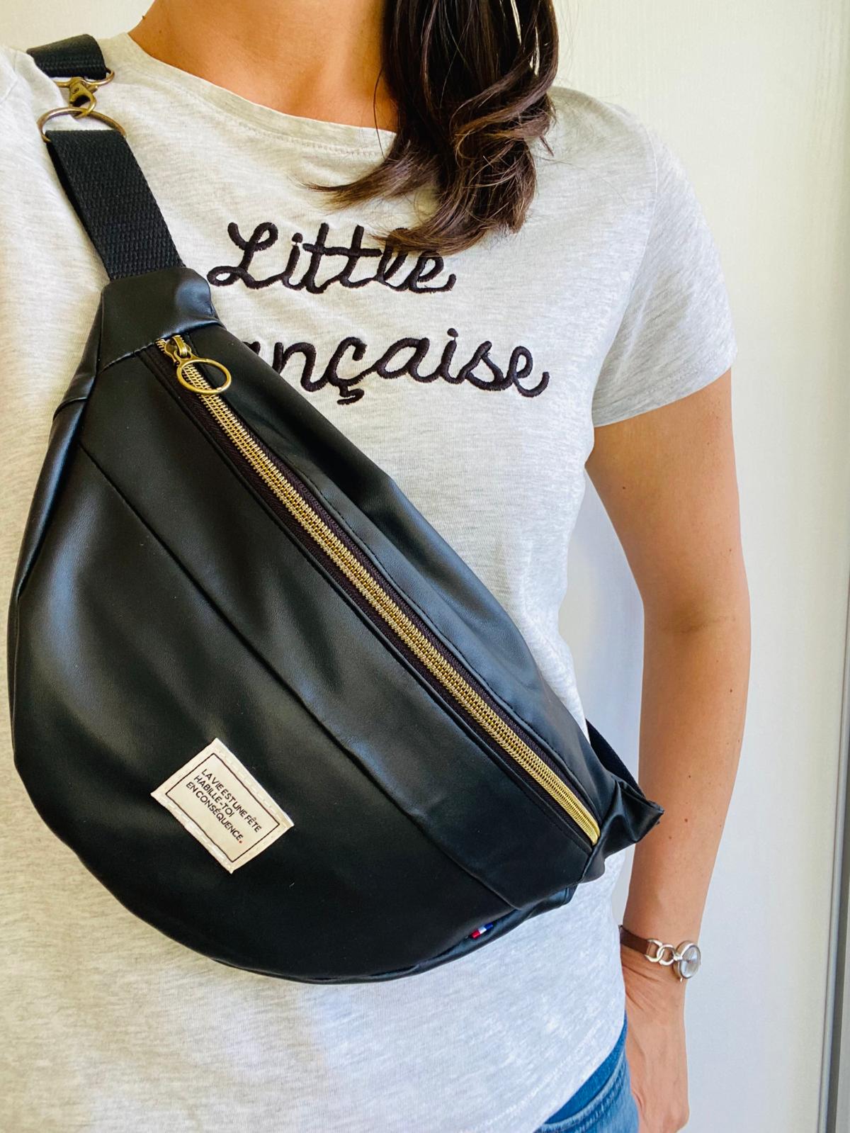 Sac banane simili noir upcyclé